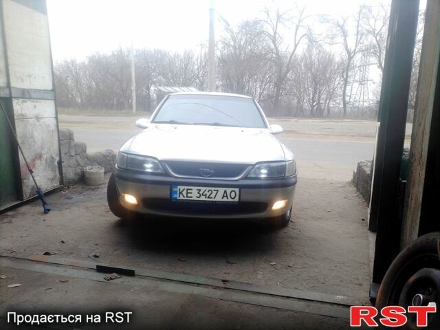 Опель Вектра, объемом двигателя 18 л и пробегом 330 тыс. км за 3150 $, фото 1 на Automoto.ua