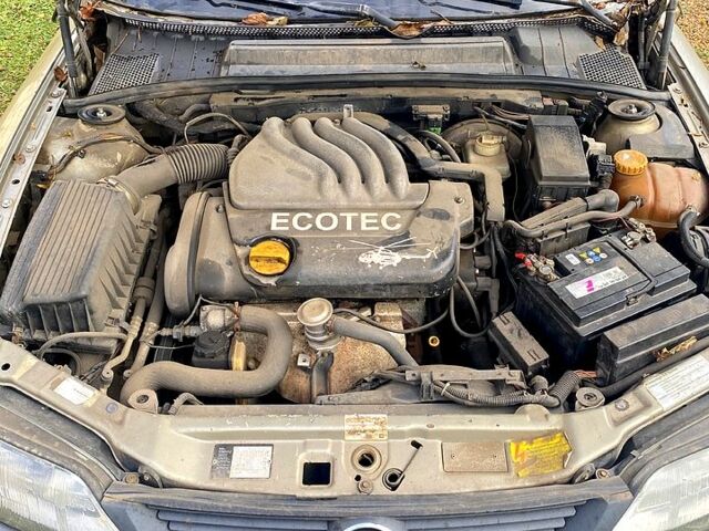 Опель Вектра, объемом двигателя 1.6 л и пробегом 407 тыс. км за 1800 $, фото 6 на Automoto.ua