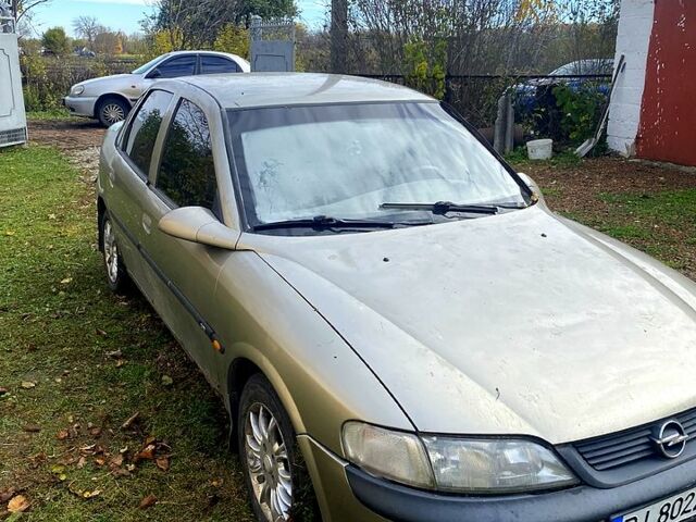 Опель Вектра, объемом двигателя 1.6 л и пробегом 407 тыс. км за 1800 $, фото 1 на Automoto.ua