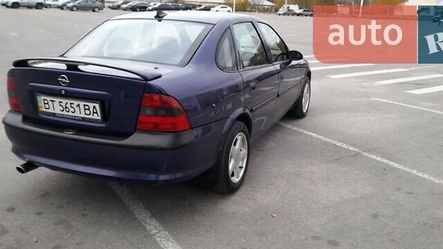 Опель Вектра, объемом двигателя 1.6 л и пробегом 276 тыс. км за 3500 $, фото 7 на Automoto.ua