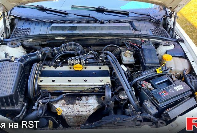 Опель Вектра, объемом двигателя 2 л и пробегом 360 тыс. км за 2300 $, фото 2 на Automoto.ua
