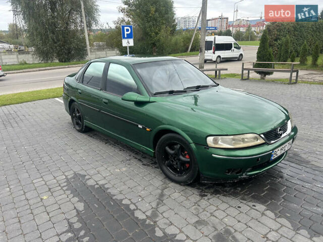 Опель Вектра, объемом двигателя 2 л и пробегом 357 тыс. км за 1750 $, фото 2 на Automoto.ua