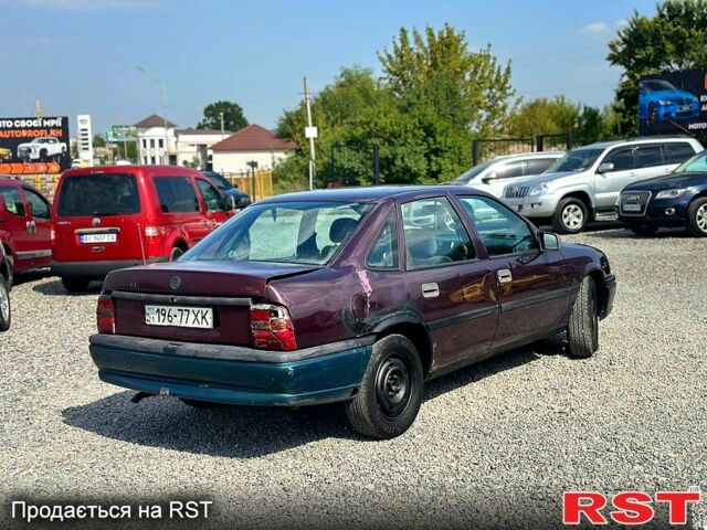 Опель Вектра, объемом двигателя 1.8 л и пробегом 300 тыс. км за 700 $, фото 2 на Automoto.ua