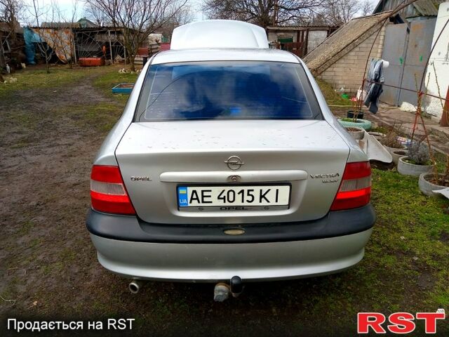 Опель Вектра, объемом двигателя 18 л и пробегом 0 тыс. км за 2400 $, фото 8 на Automoto.ua