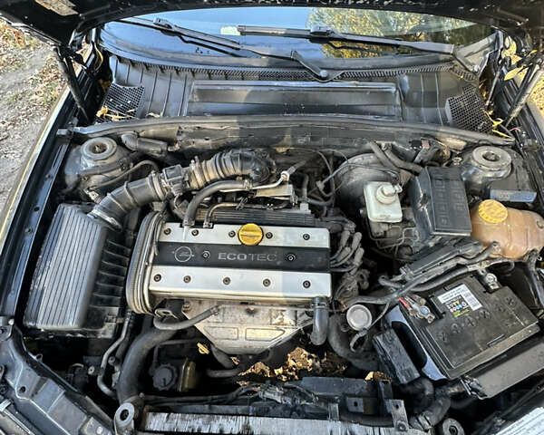 Опель Вектра, об'ємом двигуна 2 л та пробігом 399 тис. км за 1800 $, фото 9 на Automoto.ua