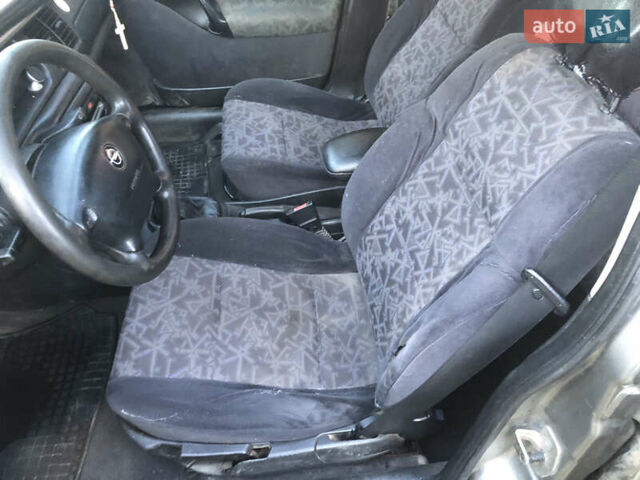Опель Вектра, объемом двигателя 1.8 л и пробегом 435 тыс. км за 2100 $, фото 15 на Automoto.ua