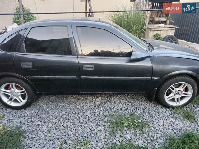 Опель Вектра, объемом двигателя 1.8 л и пробегом 230 тыс. км за 2300 $, фото 2 на Automoto.ua