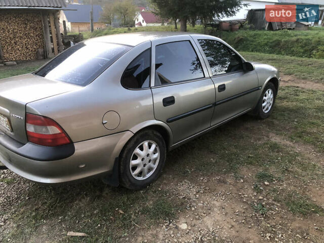 Опель Вектра, объемом двигателя 1.8 л и пробегом 435 тыс. км за 2100 $, фото 12 на Automoto.ua