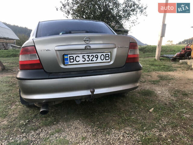 Опель Вектра, объемом двигателя 1.8 л и пробегом 435 тыс. км за 2100 $, фото 8 на Automoto.ua