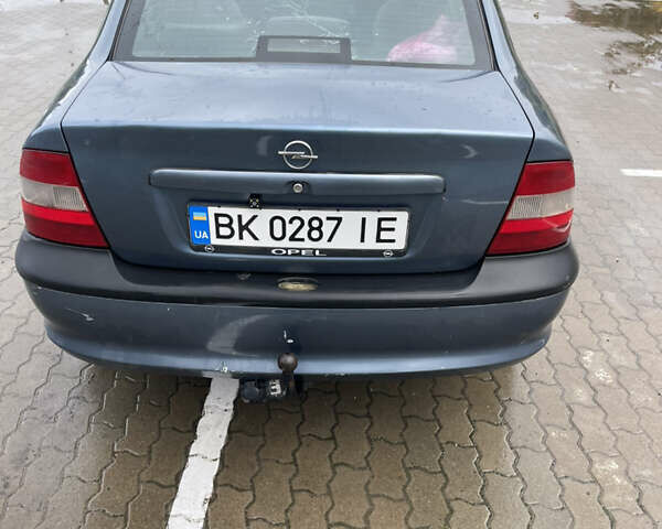 Опель Вектра, объемом двигателя 1.6 л и пробегом 315 тыс. км за 1900 $, фото 14 на Automoto.ua