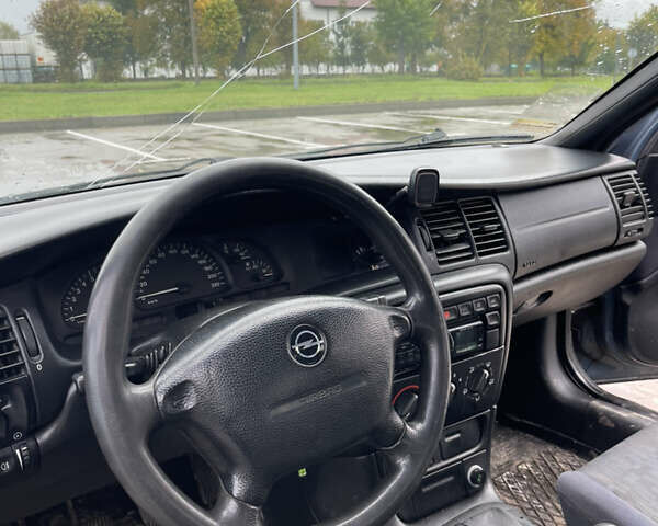 Опель Вектра, объемом двигателя 1.6 л и пробегом 315 тыс. км за 1900 $, фото 6 на Automoto.ua