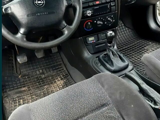 Опель Вектра, об'ємом двигуна 18 л та пробігом 0 тис. км за 2200 $, фото 5 на Automoto.ua
