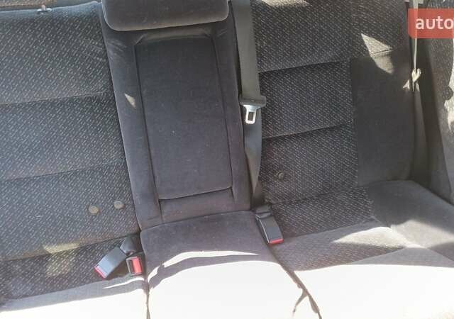 Опель Вектра, объемом двигателя 1.8 л и пробегом 300 тыс. км за 2150 $, фото 6 на Automoto.ua