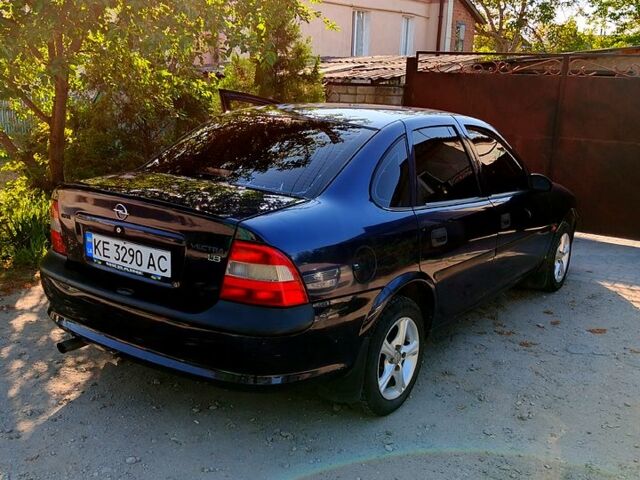 Опель Вектра, объемом двигателя 1.8 л и пробегом 0 тыс. км за 2500 $, фото 5 на Automoto.ua