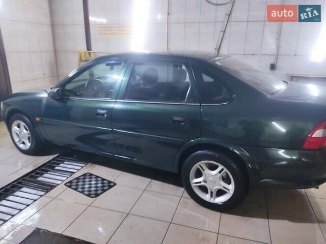 Опель Вектра, объемом двигателя 1.8 л и пробегом 280 тыс. км за 2200 $, фото 2 на Automoto.ua