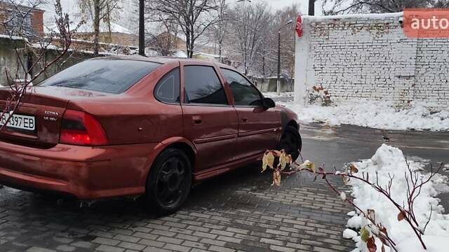 Опель Вектра, объемом двигателя 1.8 л и пробегом 250 тыс. км за 3500 $, фото 5 на Automoto.ua