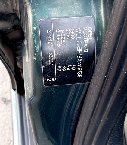 Опель Вектра, об'ємом двигуна 20 л та пробігом 224 тис. км за 2500 $, фото 5 на Automoto.ua