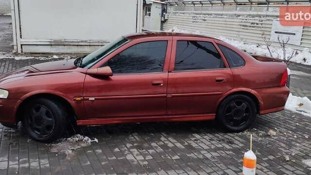 Опель Вектра, объемом двигателя 1.8 л и пробегом 250 тыс. км за 3500 $, фото 2 на Automoto.ua