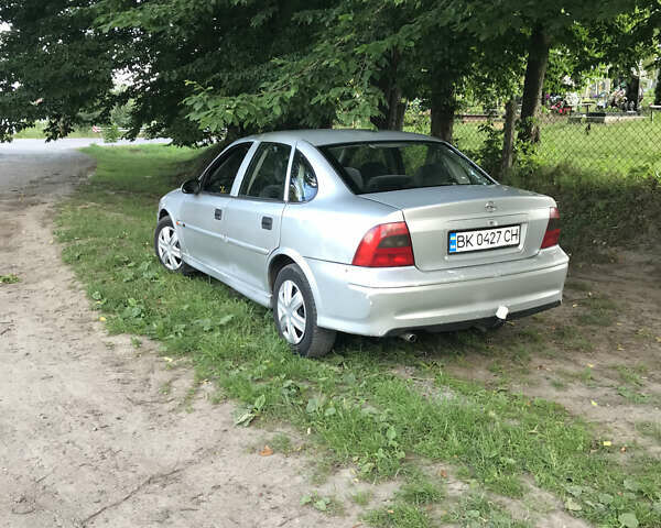 Опель Вектра, объемом двигателя 1.6 л и пробегом 392 тыс. км за 3100 $, фото 1 на Automoto.ua