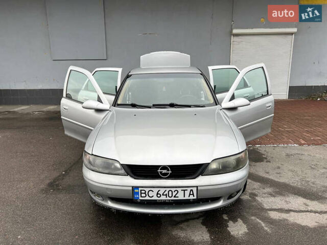 Опель Вектра, объемом двигателя 1.6 л и пробегом 360 тыс. км за 2850 $, фото 10 на Automoto.ua