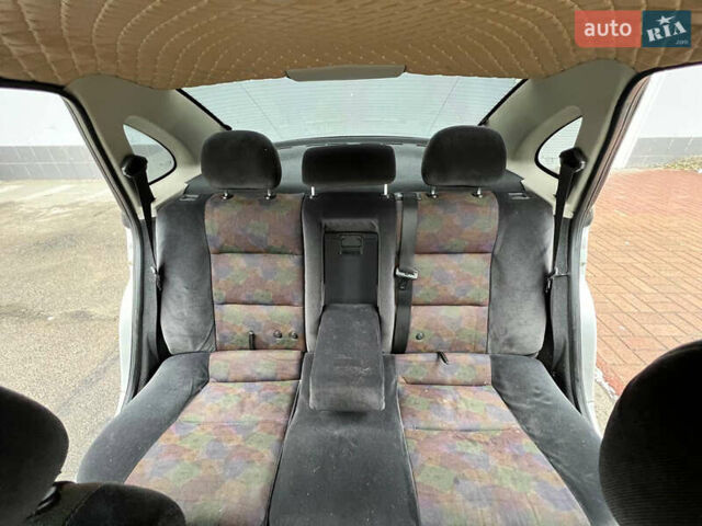 Опель Вектра, объемом двигателя 1.6 л и пробегом 360 тыс. км за 2850 $, фото 12 на Automoto.ua
