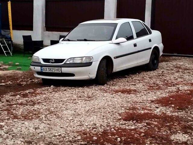 Опель Вектра, объемом двигателя 18 л и пробегом 214 тыс. км за 2300 $, фото 5 на Automoto.ua