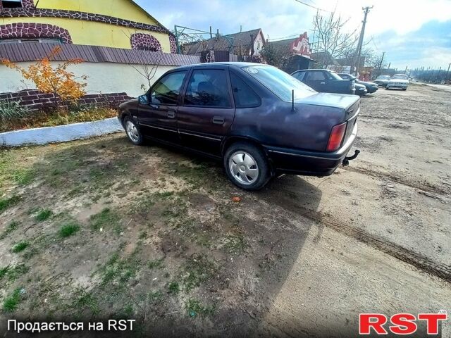 Опель Вектра, объемом двигателя 1.6 л и пробегом 0 тыс. км за 1200 $, фото 3 на Automoto.ua