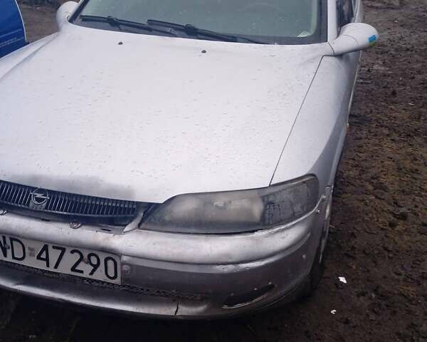 Опель Вектра, объемом двигателя 1.6 л и пробегом 320 тыс. км за 1100 $, фото 1 на Automoto.ua