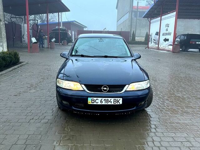 Опель Вектра, объемом двигателя 1.8 л и пробегом 0 тыс. км за 2750 $, фото 5 на Automoto.ua