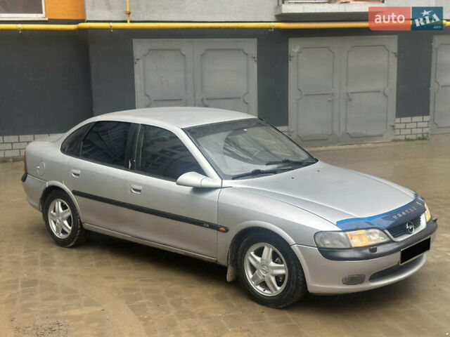 Опель Вектра, объемом двигателя 1.8 л и пробегом 241 тыс. км за 2499 $, фото 2 на Automoto.ua