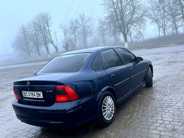Опель Вектра, объемом двигателя 1.8 л и пробегом 0 тыс. км за 2750 $, фото 2 на Automoto.ua