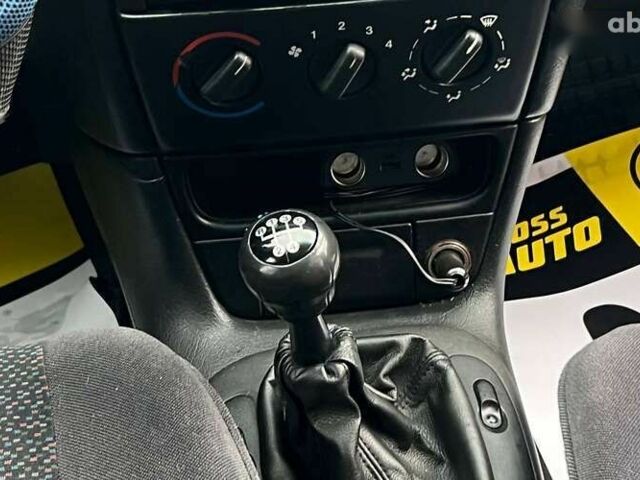Опель Вектра, об'ємом двигуна 0 л та пробігом 297 тис. км за 2700 $, фото 15 на Automoto.ua