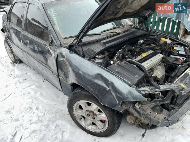 Опель Вектра, об'ємом двигуна 2 л та пробігом 320 тис. км за 1200 $, фото 1 на Automoto.ua