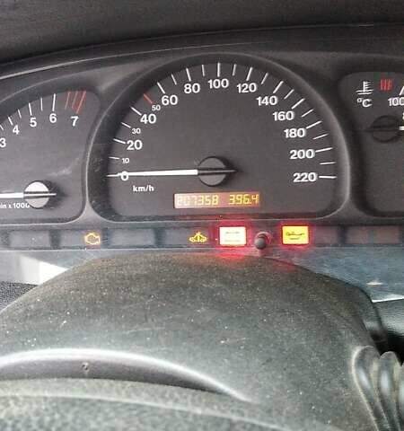 Опель Вектра, объемом двигателя 1.6 л и пробегом 240 тыс. км за 2950 $, фото 2 на Automoto.ua