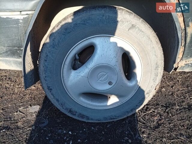 Опель Вектра, об'ємом двигуна 2 л та пробігом 300 тис. км за 500 $, фото 11 на Automoto.ua