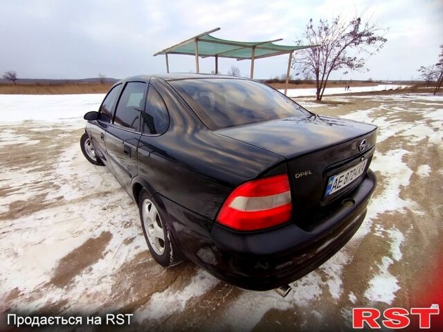 Опель Вектра, объемом двигателя 1.6 л и пробегом 180 тыс. км за 3400 $, фото 7 на Automoto.ua