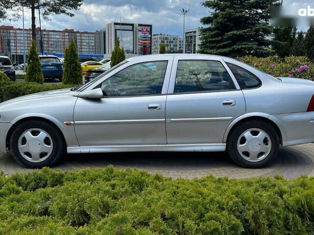 Опель Вектра, объемом двигателя 2.2 л и пробегом 251 тыс. км за 2999 $, фото 3 на Automoto.ua