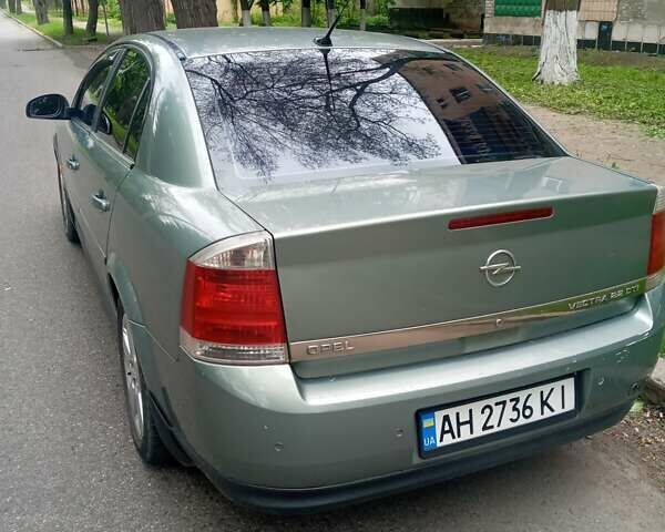 Опель Вектра, объемом двигателя 2.2 л и пробегом 472 тыс. км за 6500 $, фото 4 на Automoto.ua
