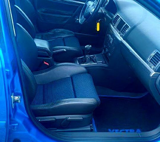 Опель Вектра, об'ємом двигуна 2.8 л та пробігом 207 тис. км за 1800 $, фото 3 на Automoto.ua