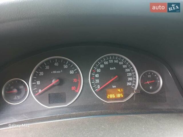 Опель Вектра, объемом двигателя 3.2 л и пробегом 286 тыс. км за 4299 $, фото 1 на Automoto.ua