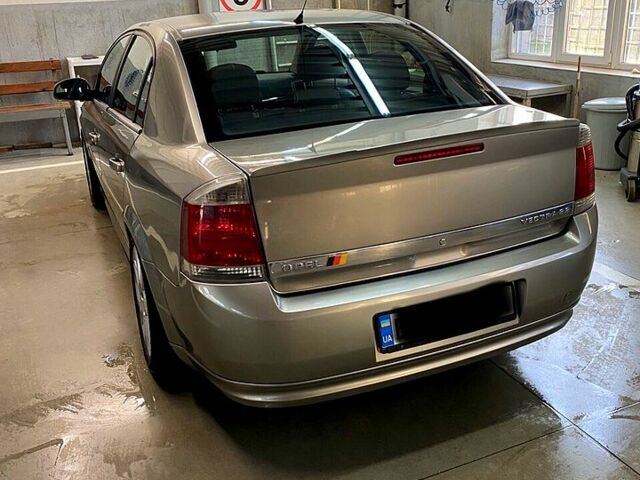 Опель Вектра, объемом двигателя 2.2 л и пробегом 220 тыс. км за 5600 $, фото 1 на Automoto.ua