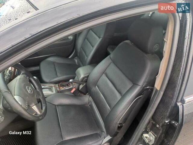 Опель Вектра, объемом двигателя 3.2 л и пробегом 286 тыс. км за 4299 $, фото 13 на Automoto.ua