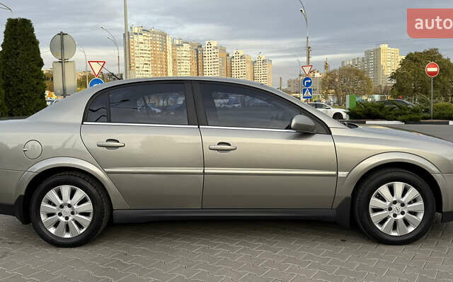 Опель Вектра, об'ємом двигуна 2.2 л та пробігом 156 тис. км за 5599 $, фото 7 на Automoto.ua