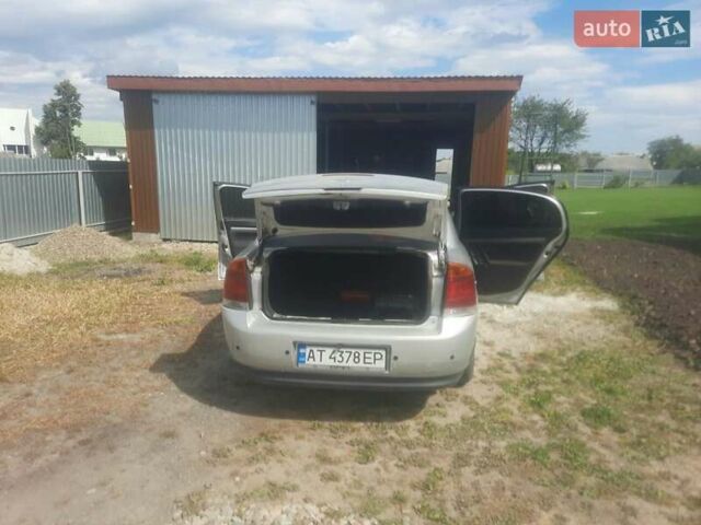 Опель Вектра, объемом двигателя 1.6 л и пробегом 392 тыс. км за 3250 $, фото 14 на Automoto.ua