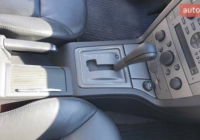 Опель Вектра, объемом двигателя 2.2 л и пробегом 360 тыс. км за 5000 $, фото 16 на Automoto.ua