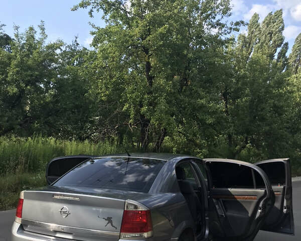Опель Вектра, объемом двигателя 2.21 л и пробегом 327 тыс. км за 3800 $, фото 6 на Automoto.ua