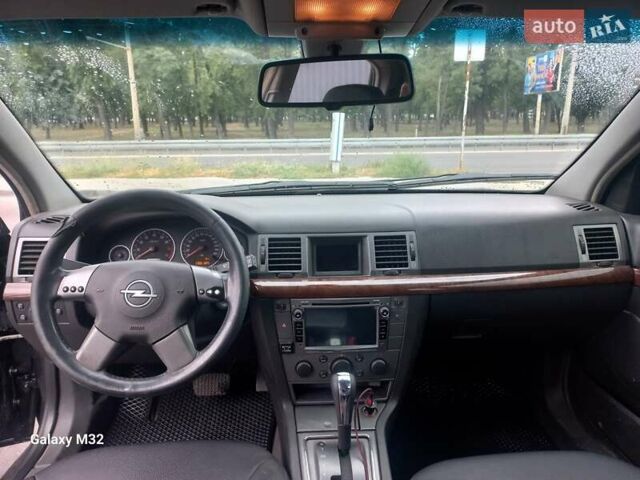 Опель Вектра, объемом двигателя 3.2 л и пробегом 286 тыс. км за 4299 $, фото 2 на Automoto.ua