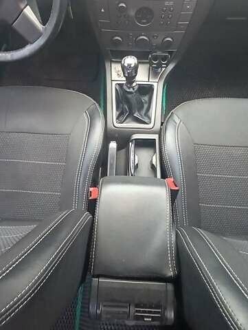 Опель Вектра, объемом двигателя 0 л и пробегом 192 тыс. км за 5800 $, фото 4 на Automoto.ua