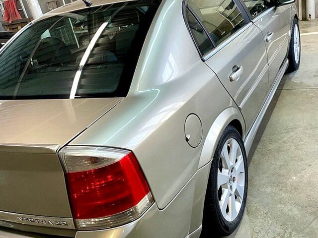 Опель Вектра, объемом двигателя 2.2 л и пробегом 220 тыс. км за 5600 $, фото 7 на Automoto.ua