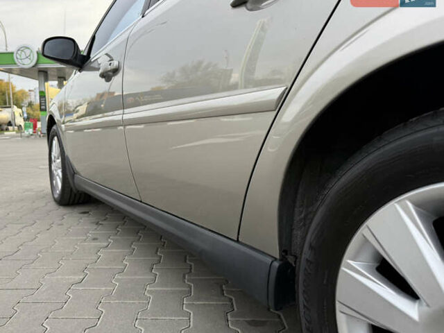 Опель Вектра, об'ємом двигуна 2.2 л та пробігом 156 тис. км за 5599 $, фото 13 на Automoto.ua
